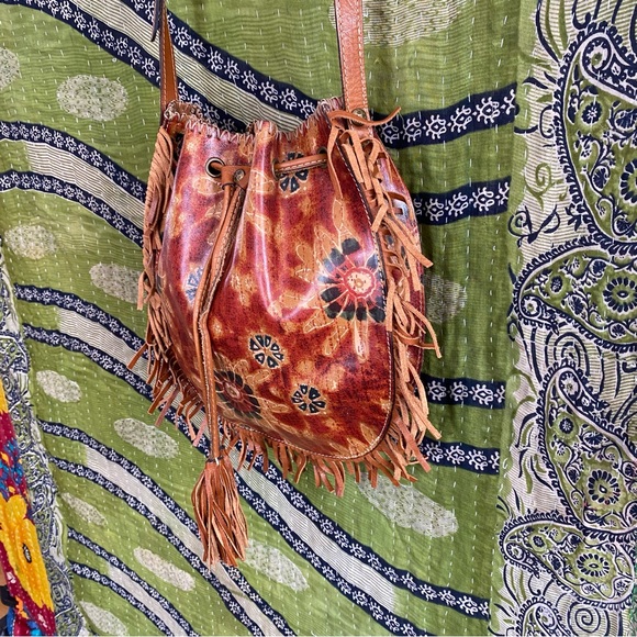 NWOT Patricia Nash Brown Floral Fringe 70s Revival Boho Leather Bucket Purse - Picture 6 of 15